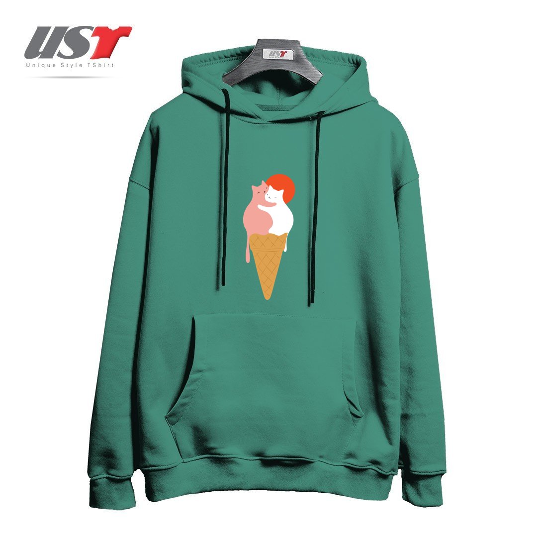 طرح STRAWBERRY HUG VANILLA هودی اورسایزرنگ سبز سدری