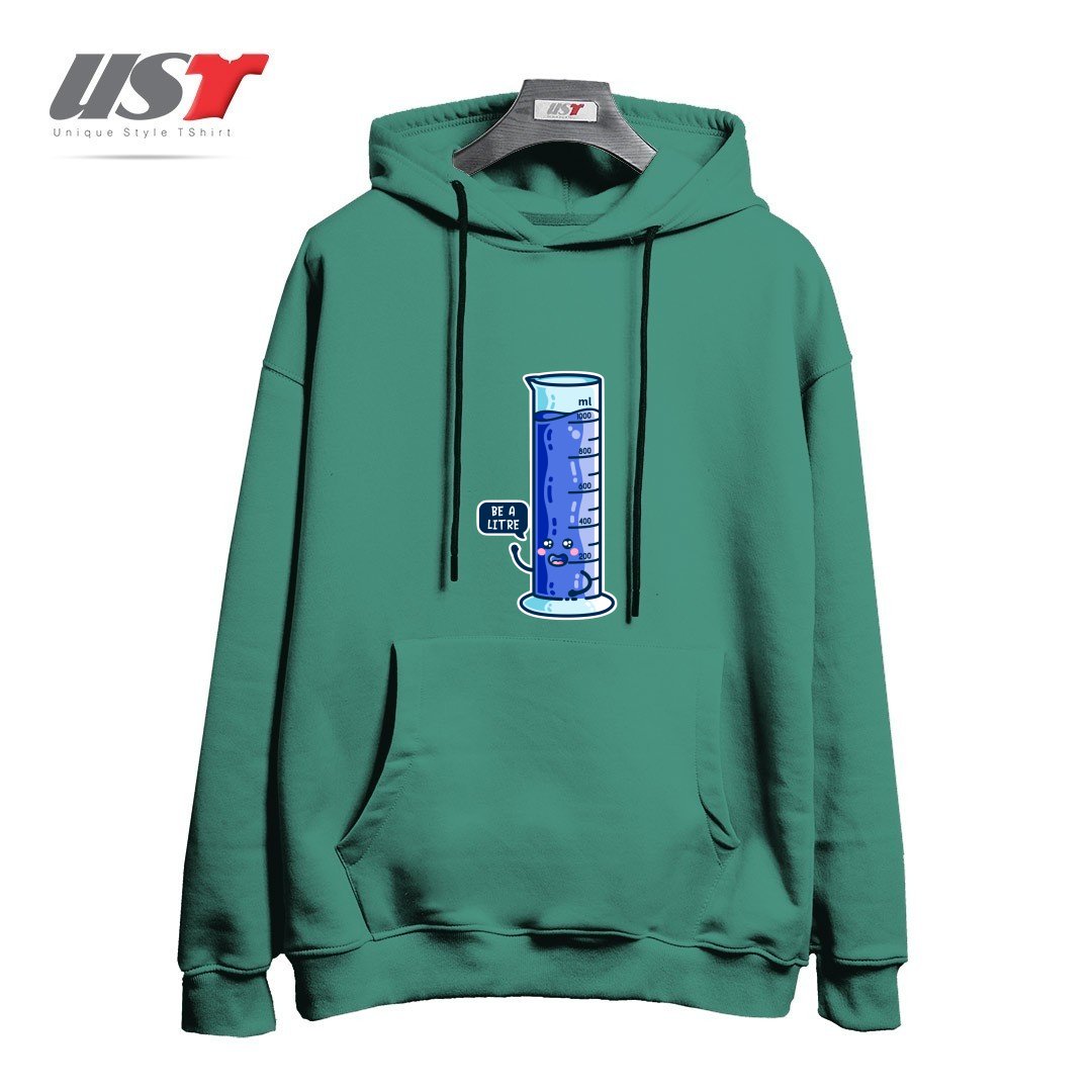 طرح BE A LITRE GRADUATED CYLINDER هودی اورسایزرنگ سبز سدری
