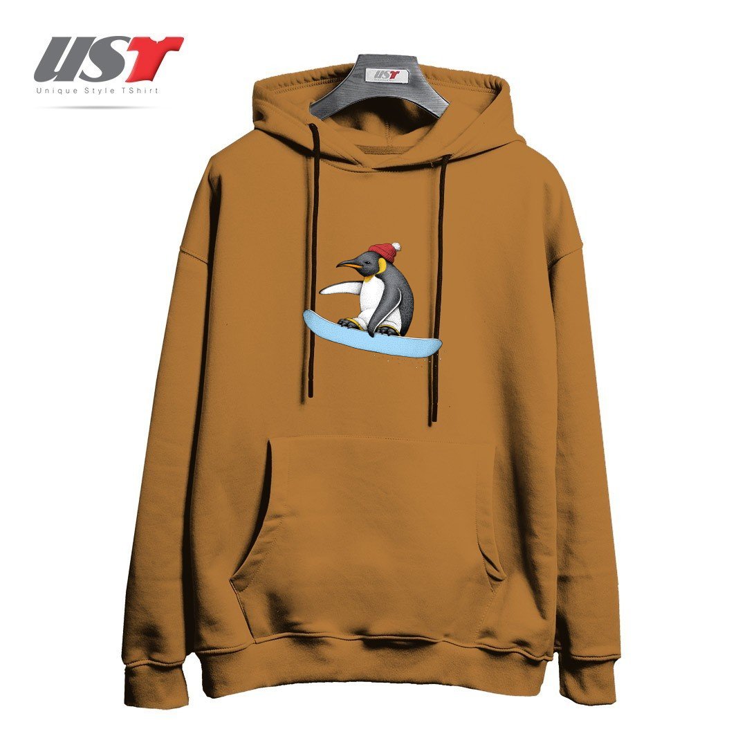 طرح FLYING PENGUIN (COLOR VERSION) هودی اورسایزرنگ نسکافه ای