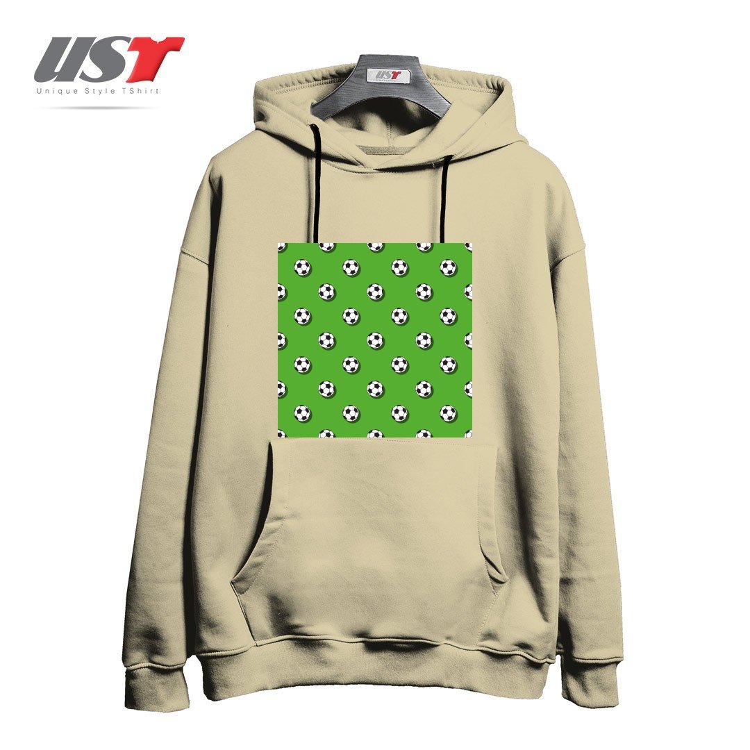 هودی اورسایز طرح WHITE CLASSIC BALL FOR SOCCER (FOOTBALL) PATTERN ON A GREEN BACKGROUND2