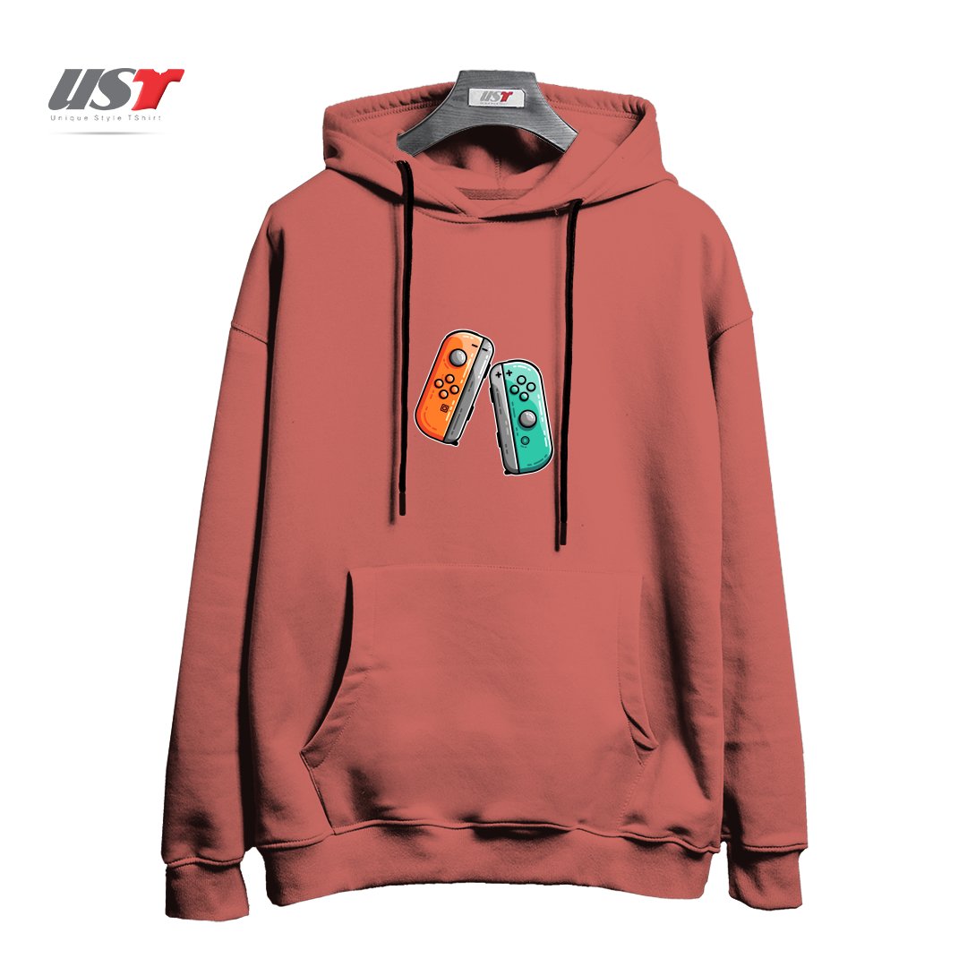 طرح GAMING CONTROLLERS هودی اورسایزرنگ آجری