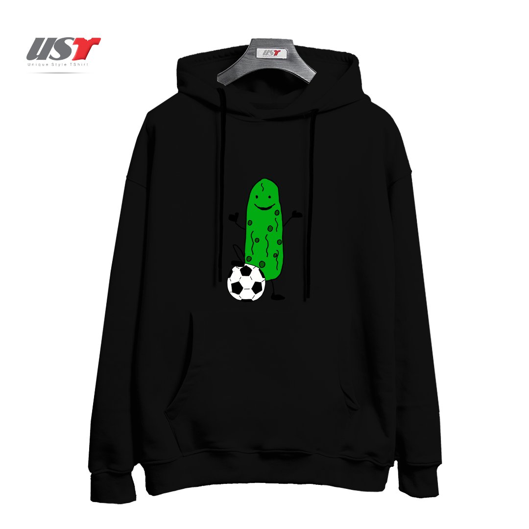 هودی اورسایز طرح FUNNY DILL PICKLE PLAYING SOCCER SPORTS CARTOON