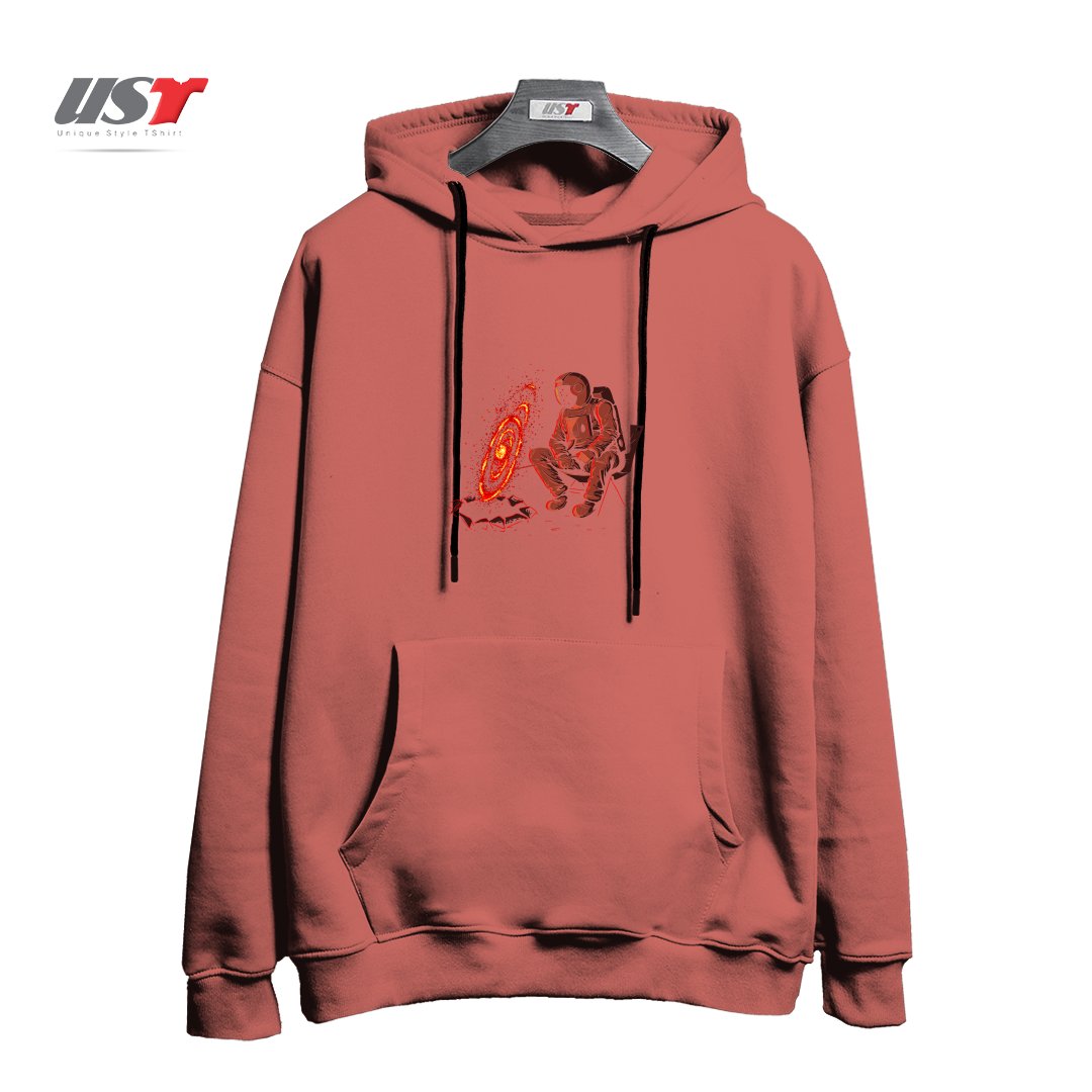 طرح COSMIC CAMPING هودی اورسایزرنگ آجری