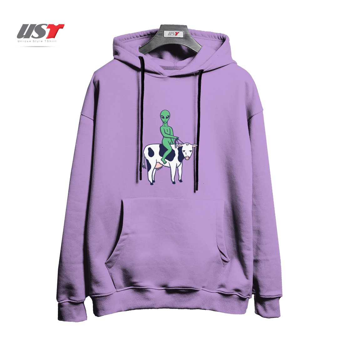 طرح ALIEN RIDING A COW هودی اورسایزرنگ یاسی