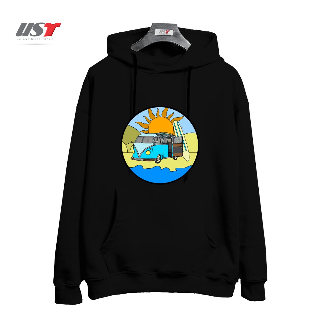 طرح CAMPING ON THE BEACH هودی اورسایزرنگ مشکی