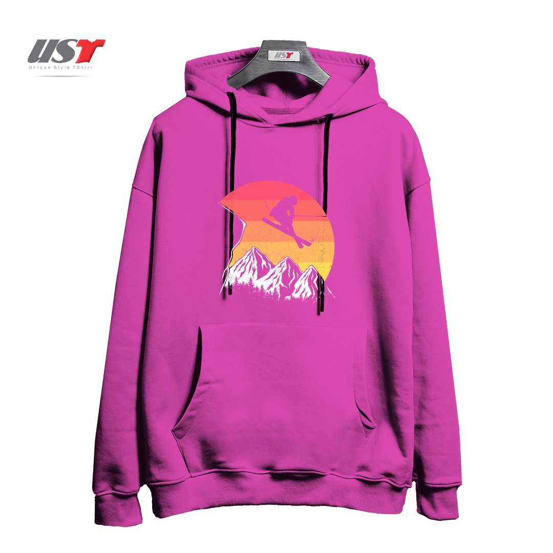 طرح VINTAGE ALPINE SKIING هودی اورسایزرنگ صورتی