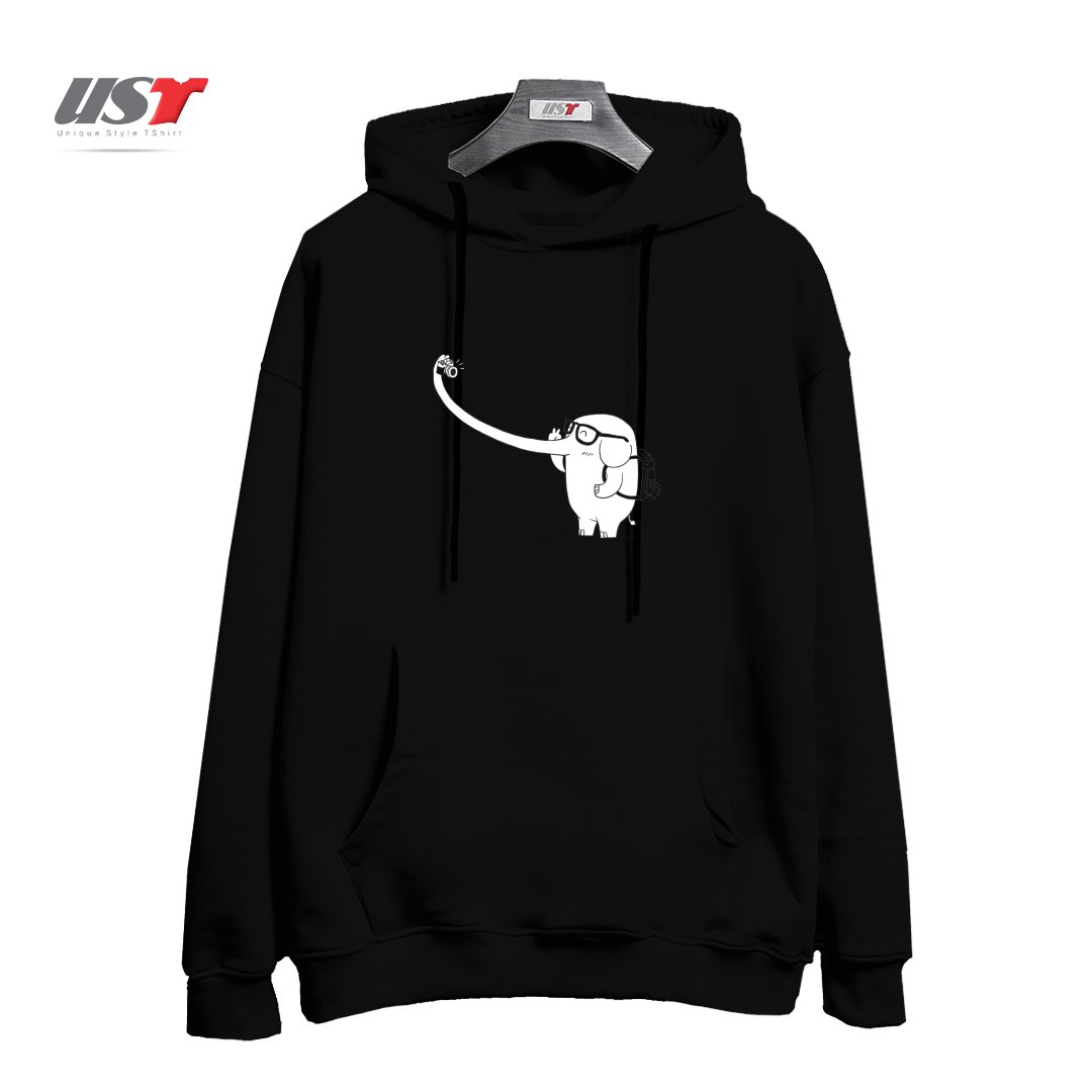 طرح LONELY TRAVELLER هودی اورسایزرنگ مشکی