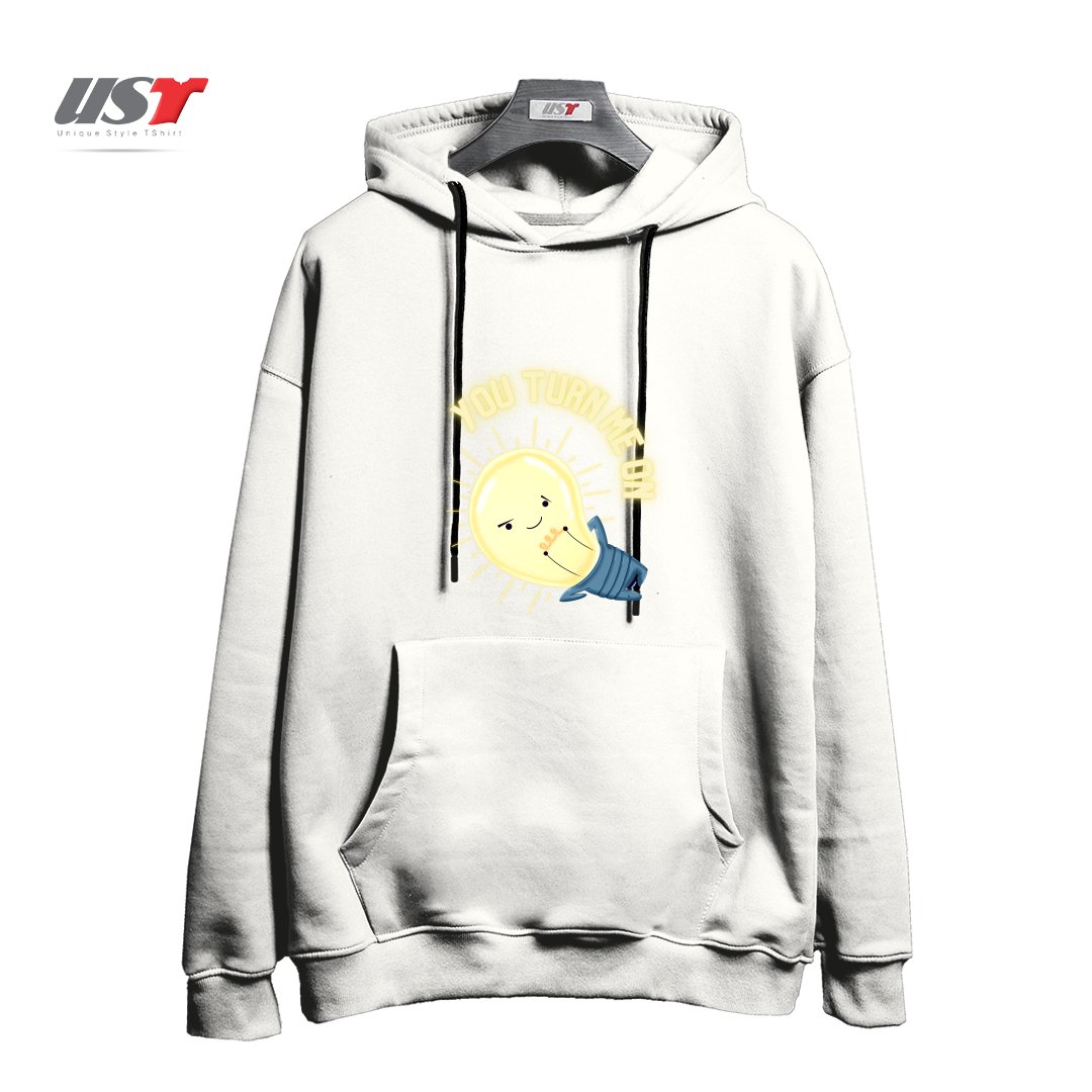 هودی اورسایز طرح YOU TURN ME ON LIGHT BULB