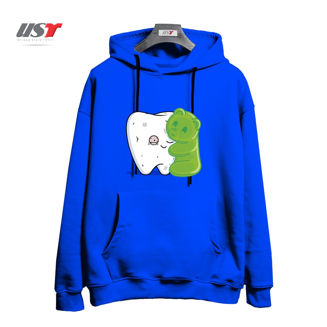 طرح GUMMY HUG! هودی اورسایزرنگ آبی شالی